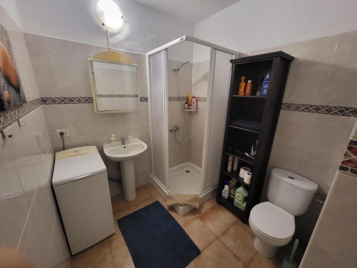Studio With Garden Arona  Exterior foto