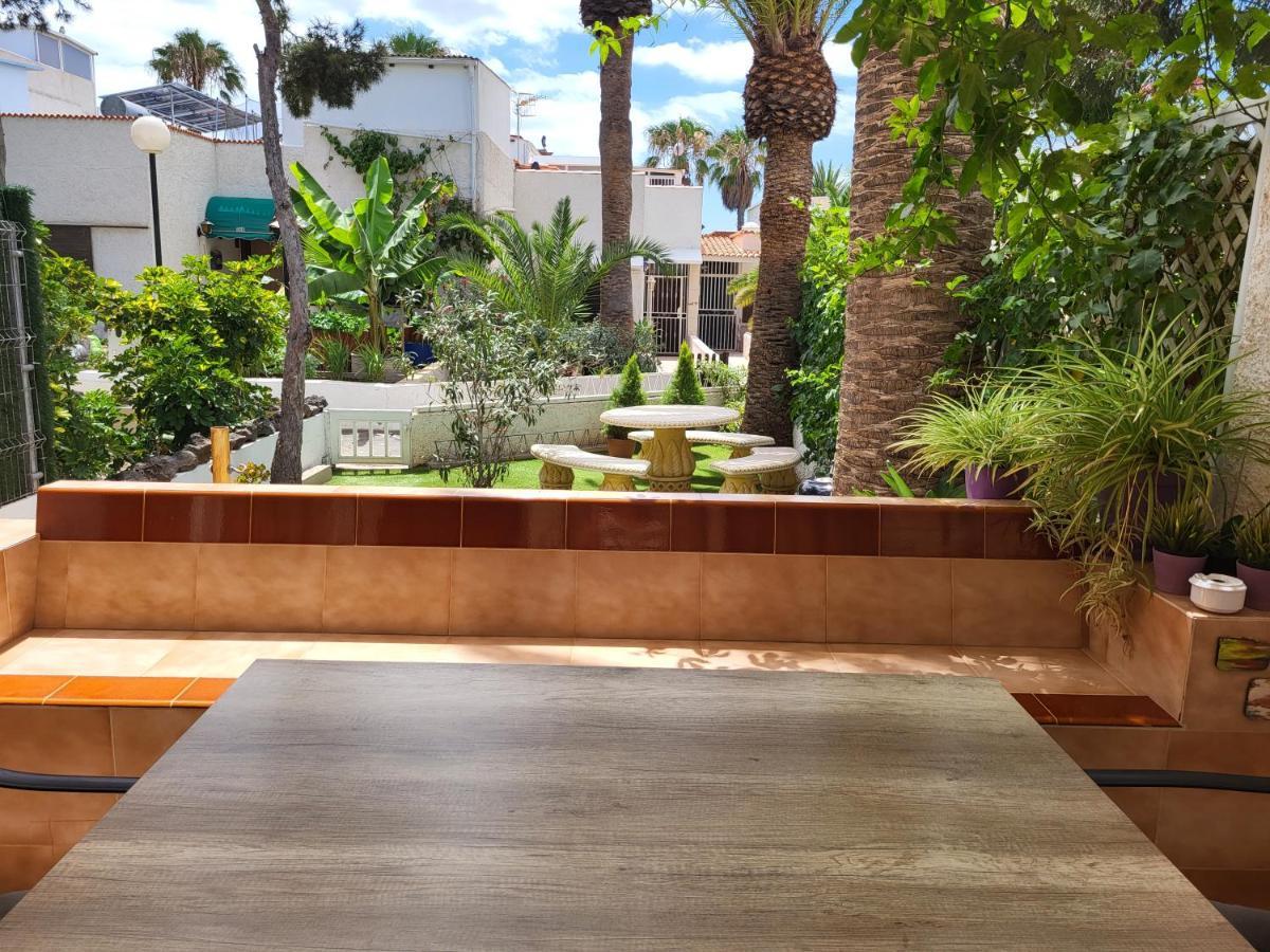 Studio With Garden Arona  Exterior foto